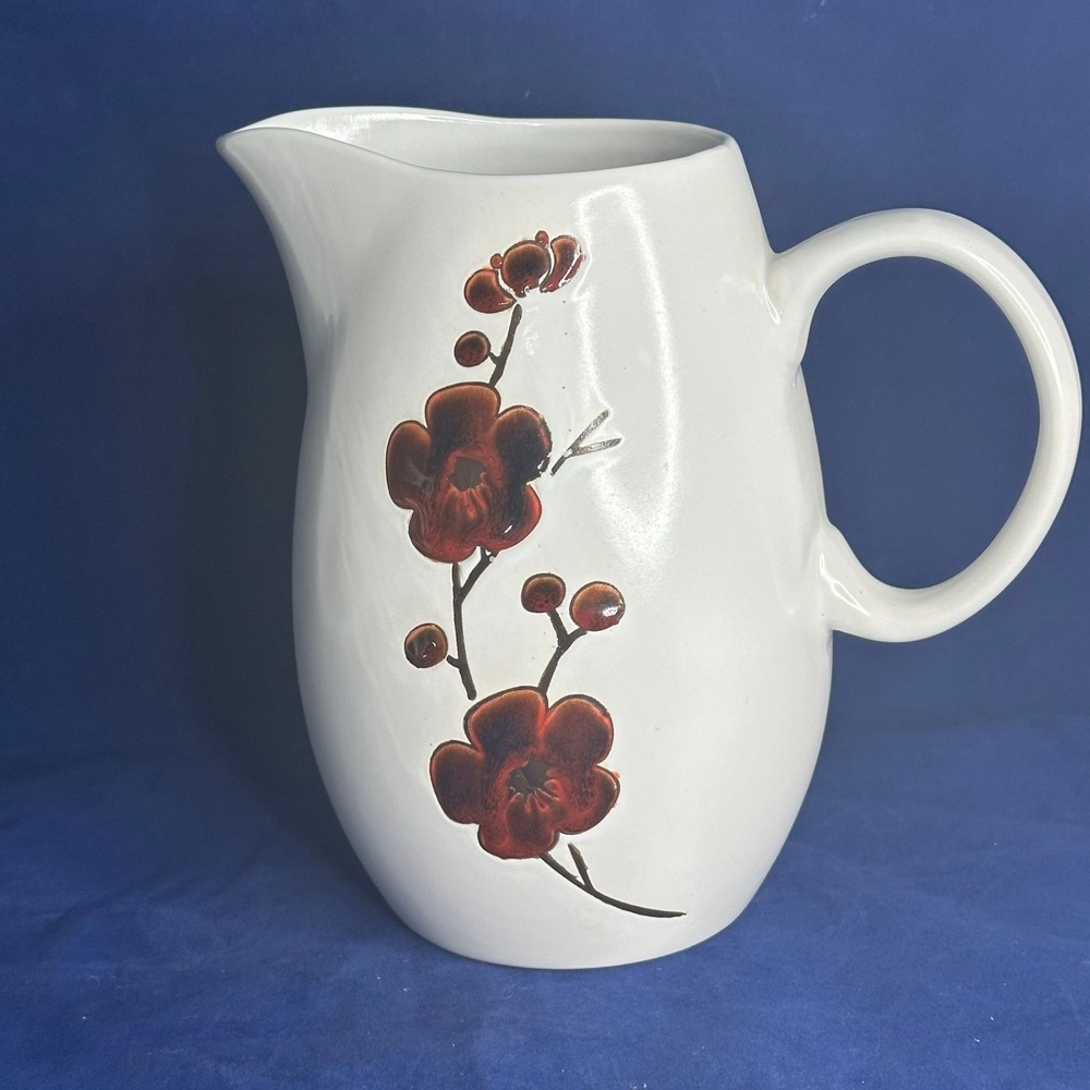 Vintage Cuisinart Dinnerware Crimson Bloom Pitcher 48 Oz Stoneware 8.5"